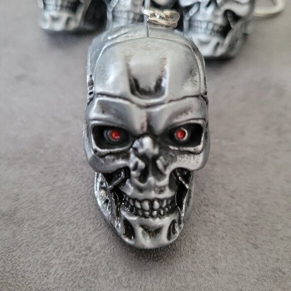 The Terminator T-800 Skull Head Metal Keychain Ornament Collection BRAND NEW! - Picture 3 of 7
